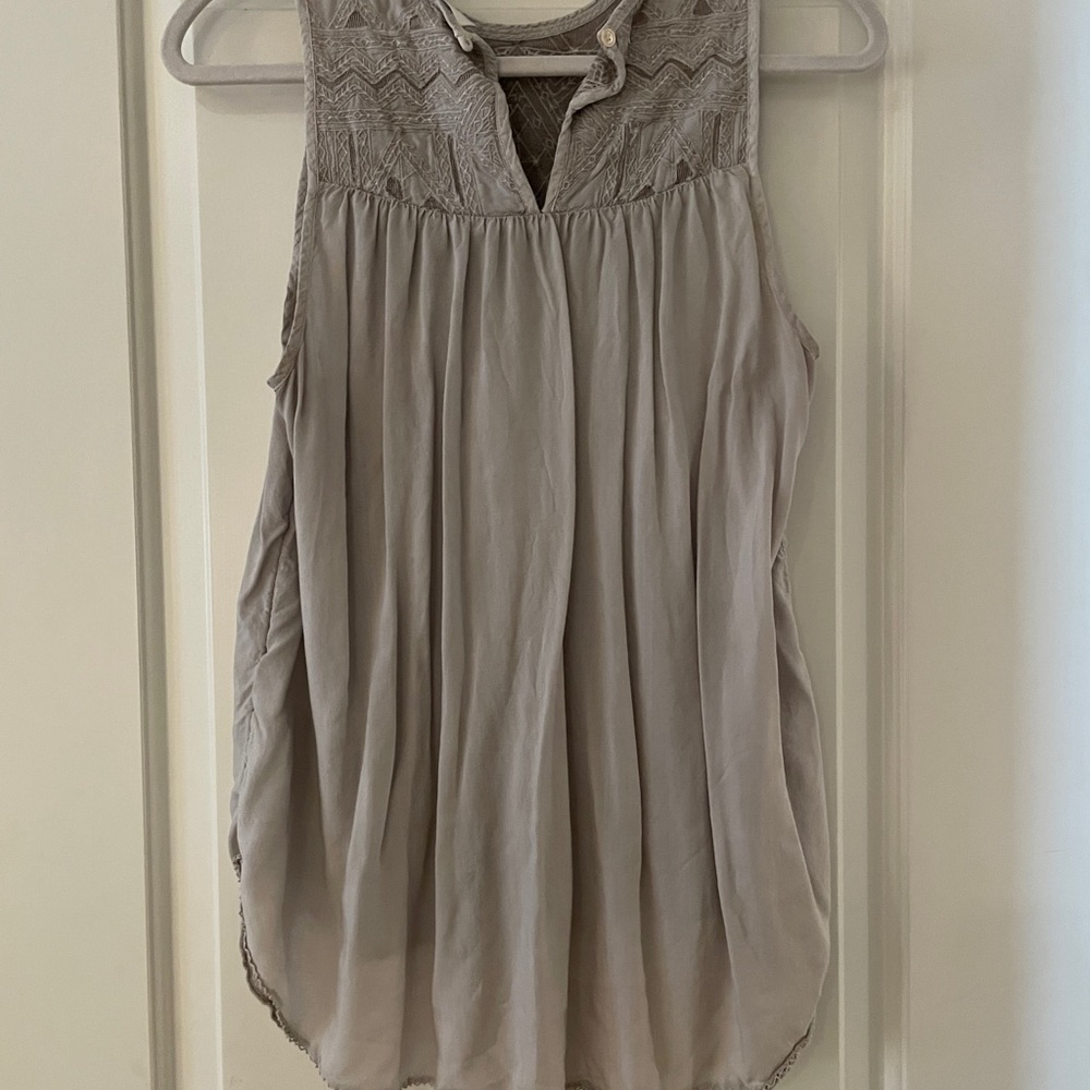 Aritzia top